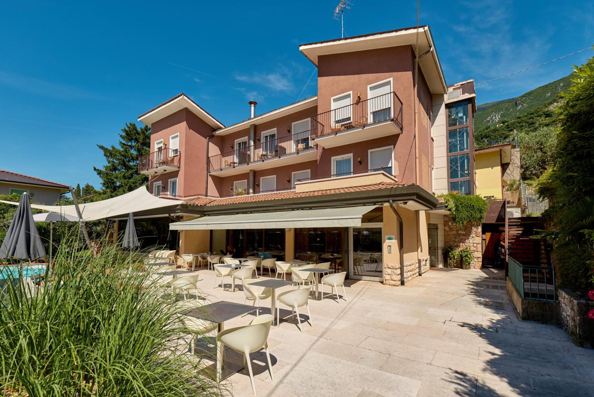 Hotel Luna Rossa (adults Only) 3*