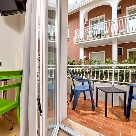Hotel Luna Rossa (Adults Only) Malcesine Exterior photo