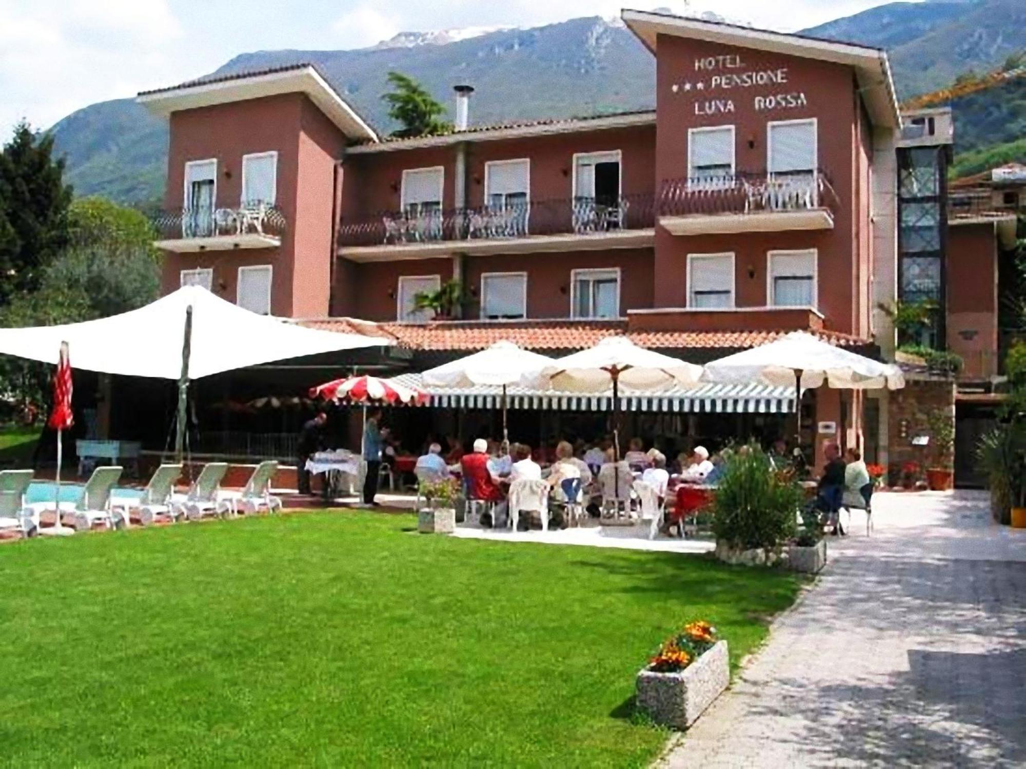 Luna Rossa (adults Only) 3*